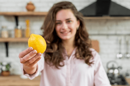 Lemon For Pimples Benefits & Tips