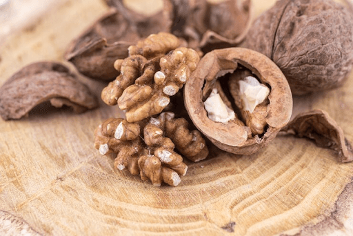 Walnut benefits for skin